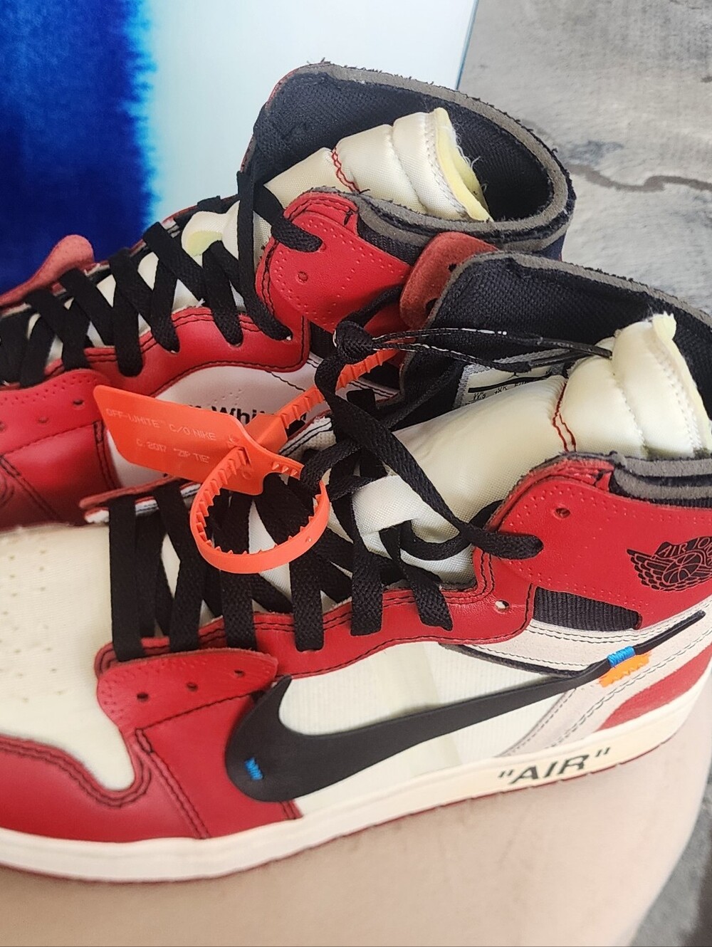 Size 11.5 - Jordan 1 Retro OG x Off-White High Chicago - Picture 11 of 13